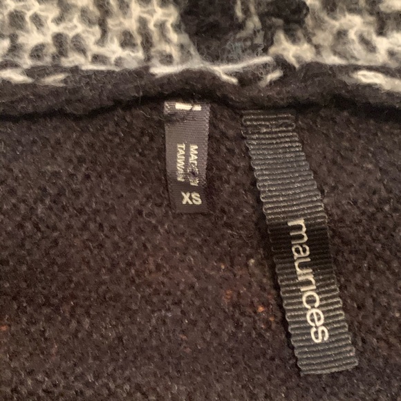 Sweater - Picture 3 of 3